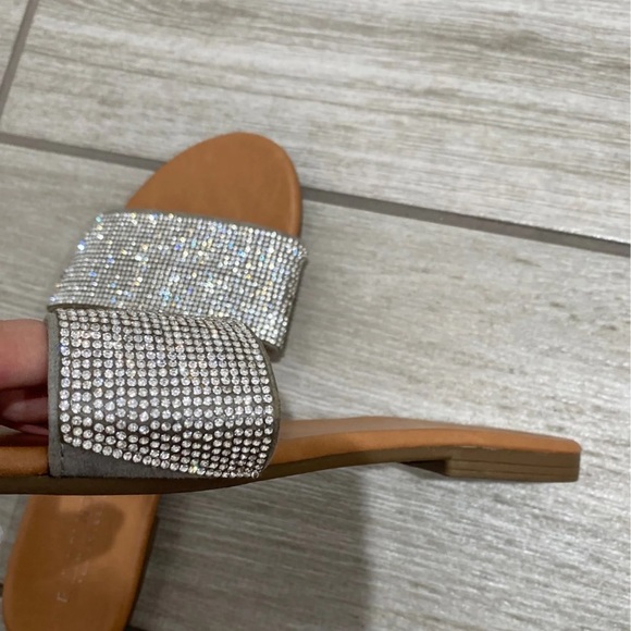 Fashion Nova Sandals - Picture 6 of 7